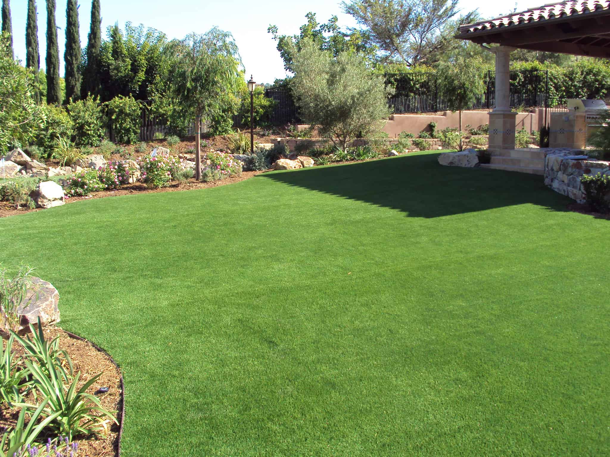 5 Tips To Replace The Burnt Artificial Grass Patch In Escondido